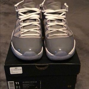 Authentic Jordan 11 cool grey lows